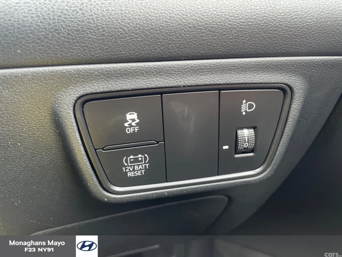 Hyundai Tucson MPV, Petrol Hybrid, 2023, Grey