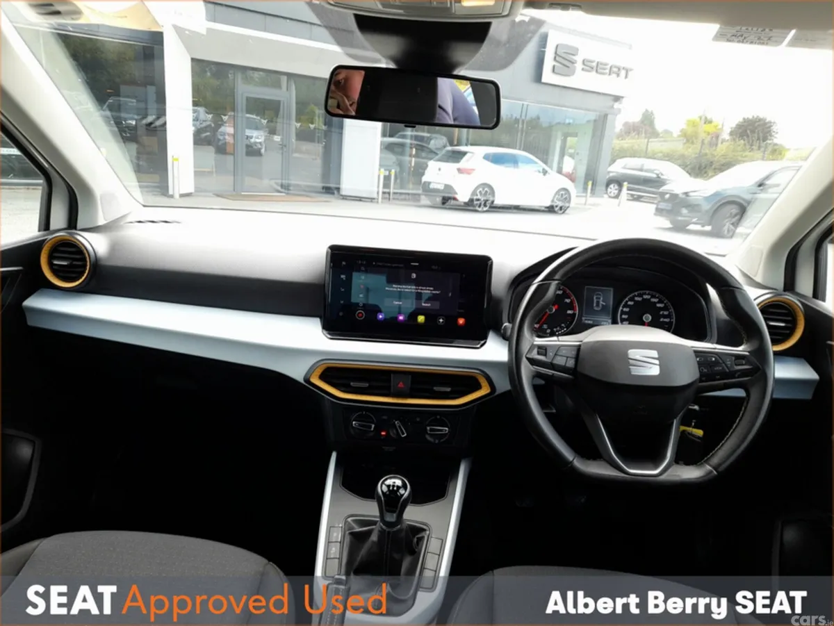SEAT Arona Hatchback, Petrol, 2022, White