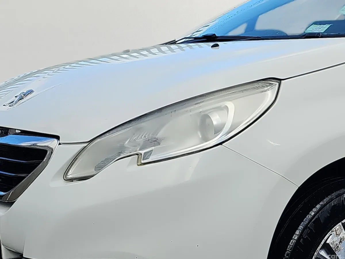 Peugeot 2008 Hatchback, Diesel, 2015, White