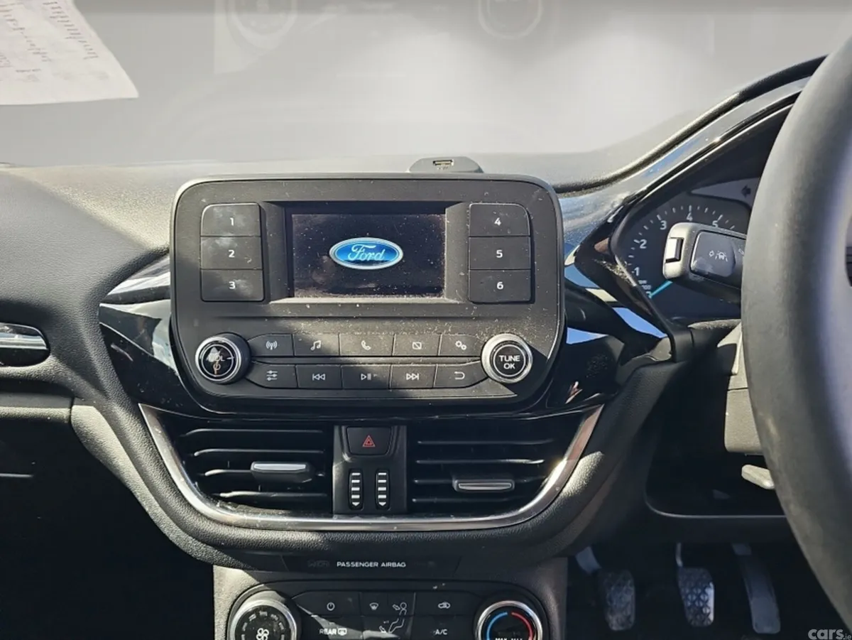 Ford Fiesta Hatchback, Petrol, 2018, Grey