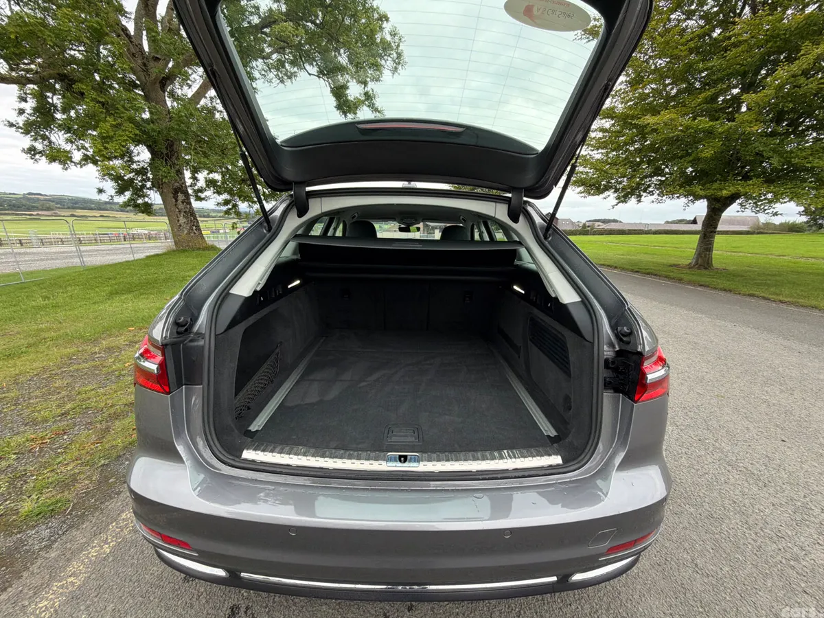Audi A6 Estate, Diesel, 2019, Grey