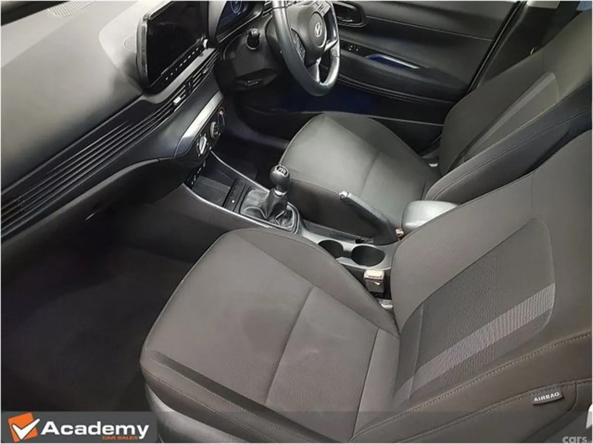 Hyundai i20 Hatchback, Petrol, 2024, Grey