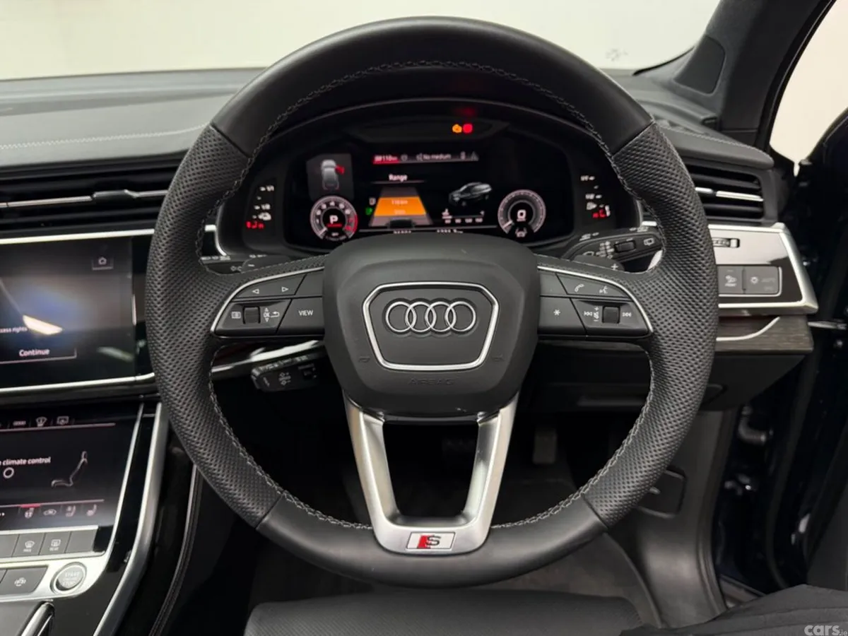 Audi Q7 SUV, Petrol Plug-in Hybrid, 2025, Blue