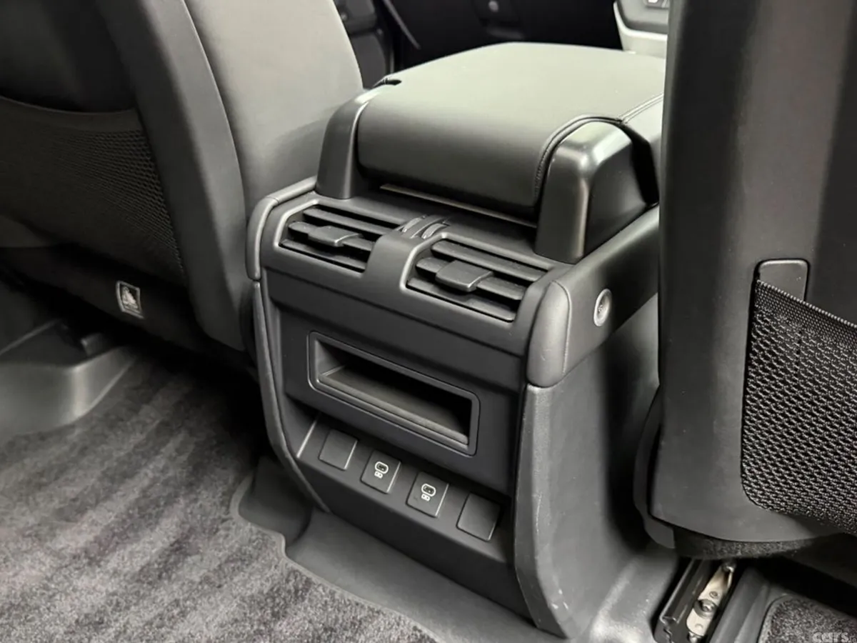 Land Rover Defender SUV, Petrol Plug-in Hybrid, 2025, Green