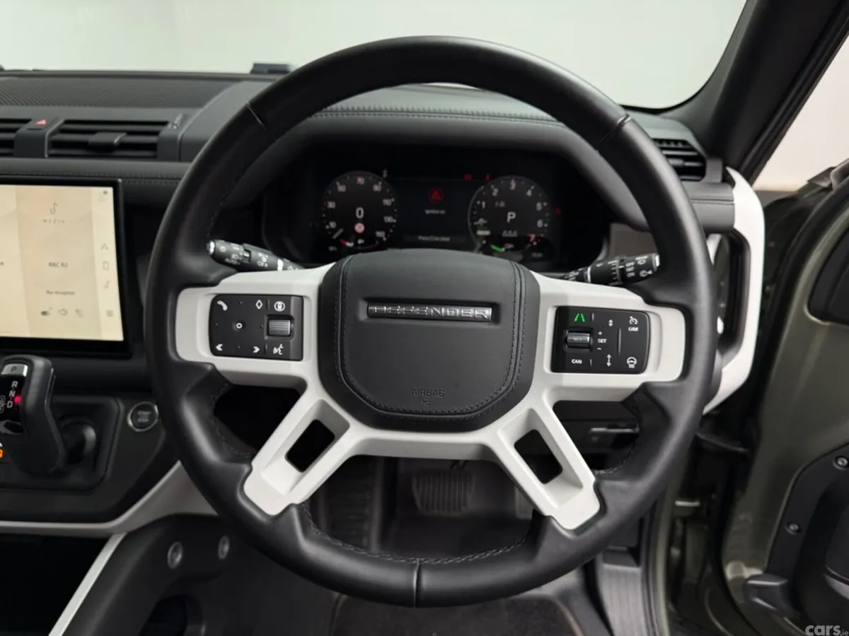 Land Rover Defender SUV, Petrol Plug-in Hybrid, 2025, Green