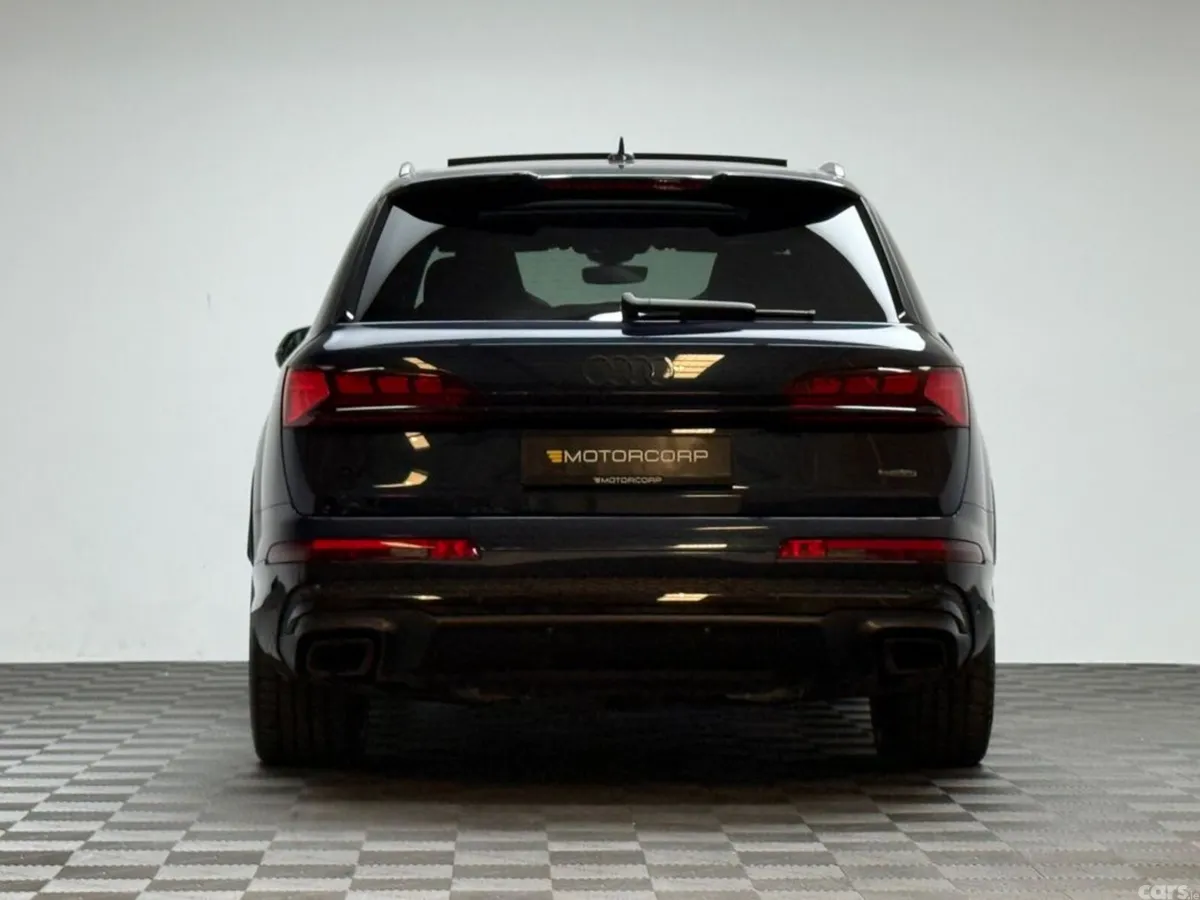 Audi Q7 SUV, Petrol Plug-in Hybrid, 2025, Blue