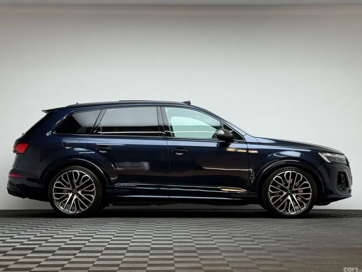 Audi Q7 SUV, Petrol Plug-in Hybrid, 2025, Blue