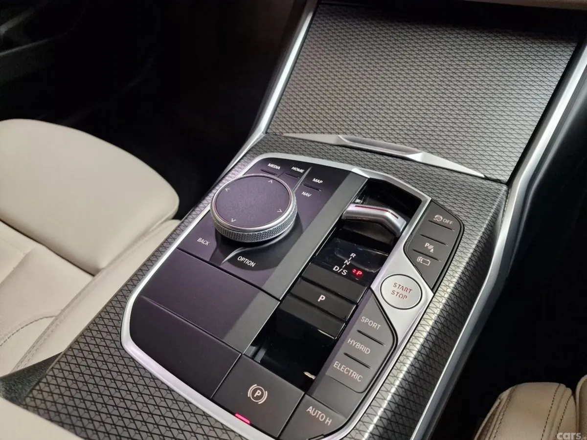 BMW 3-Series Saloon, Petrol Plug-in Hybrid, 2023, Black