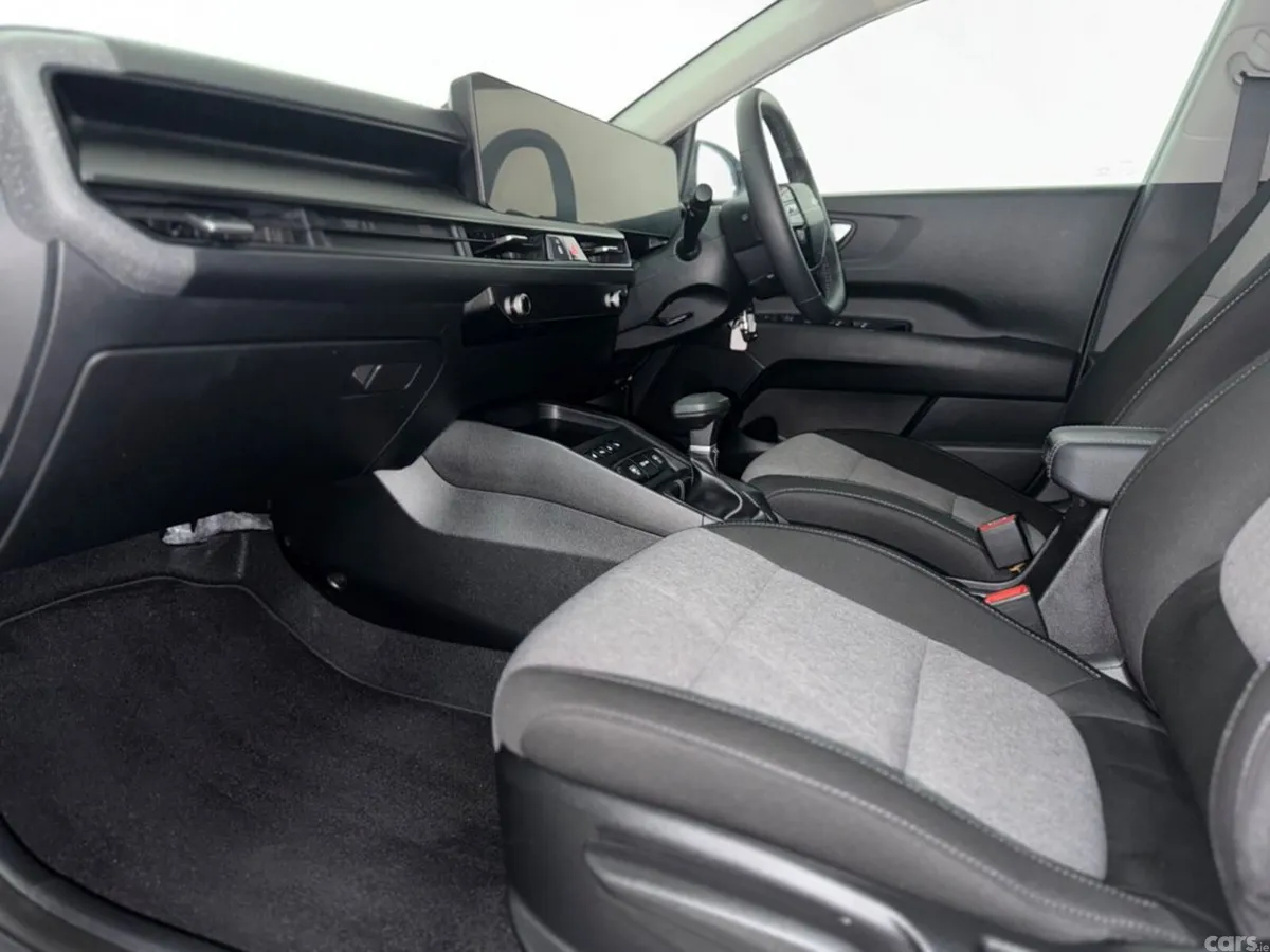 Kia Stonic Estate, Petrol Hybrid, 2026, Grey