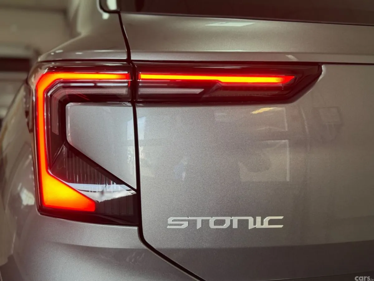 Kia Stonic Estate, Petrol Hybrid, 2026, Grey