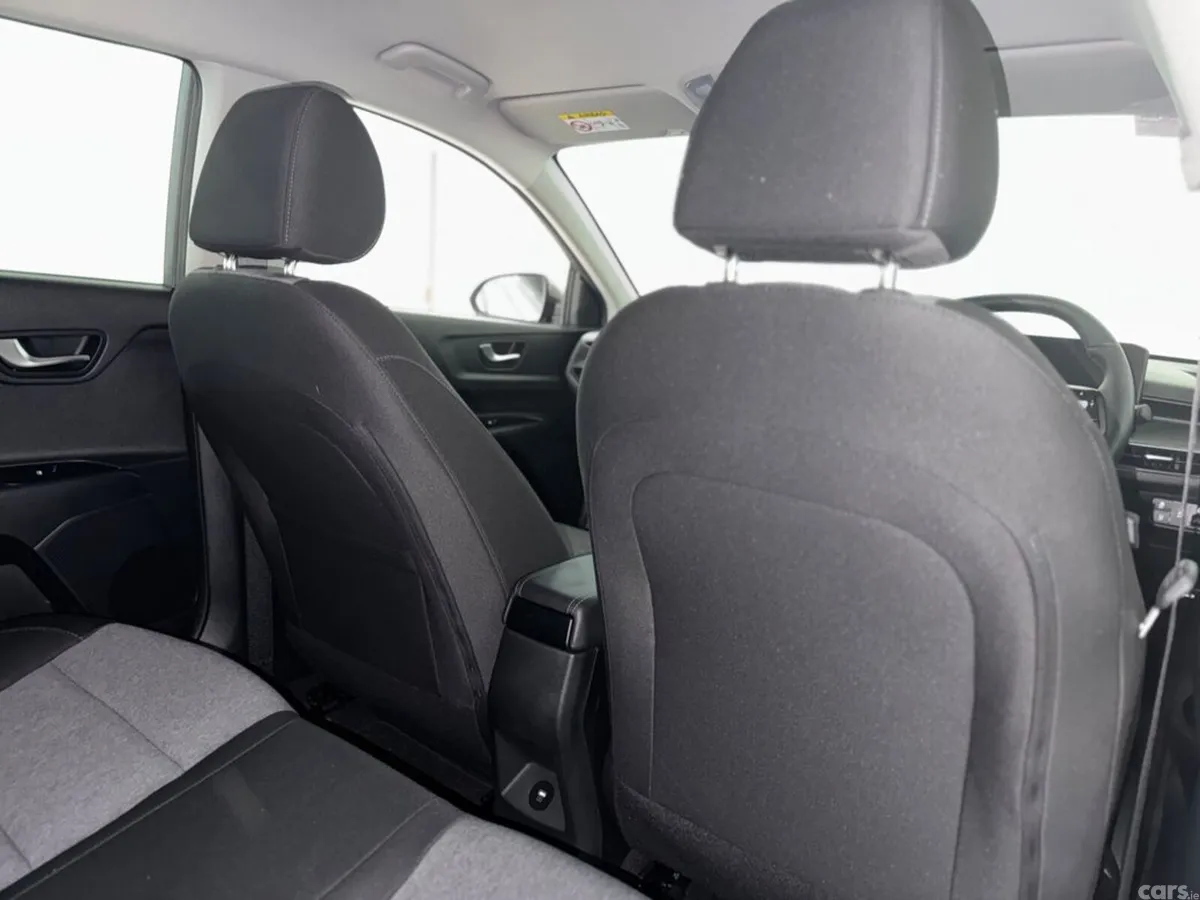 Kia Stonic Estate, Petrol Hybrid, 2026, Grey