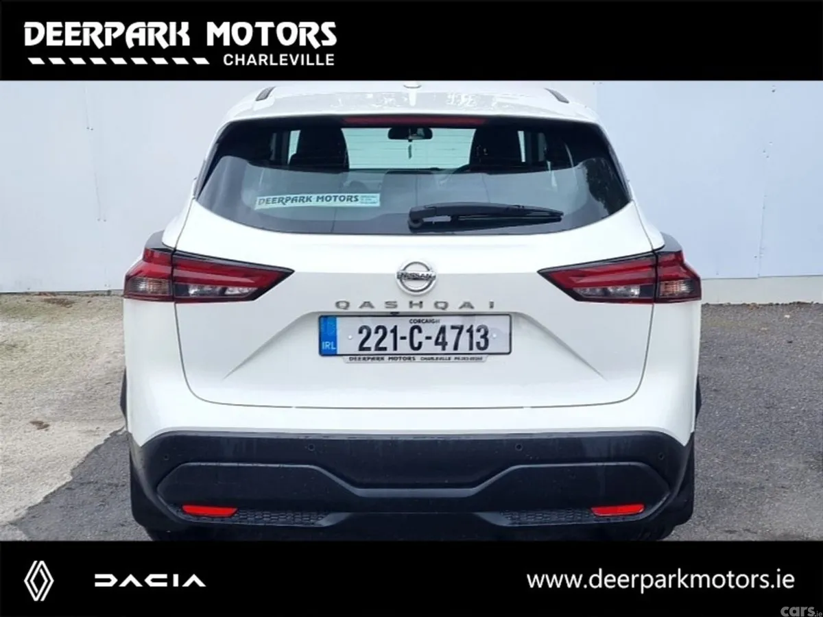Nissan Qashqai MPV, Petrol, 2022, White