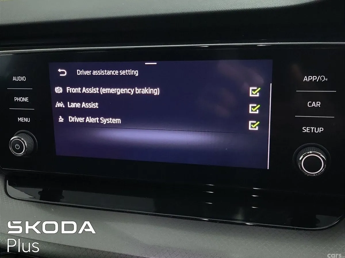 Skoda Octavia Saloon, Petrol, 2023, Blue