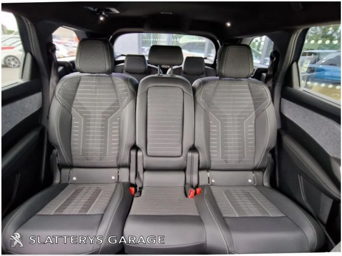 Peugeot 5008 SUV, Electric, 2025, Blue