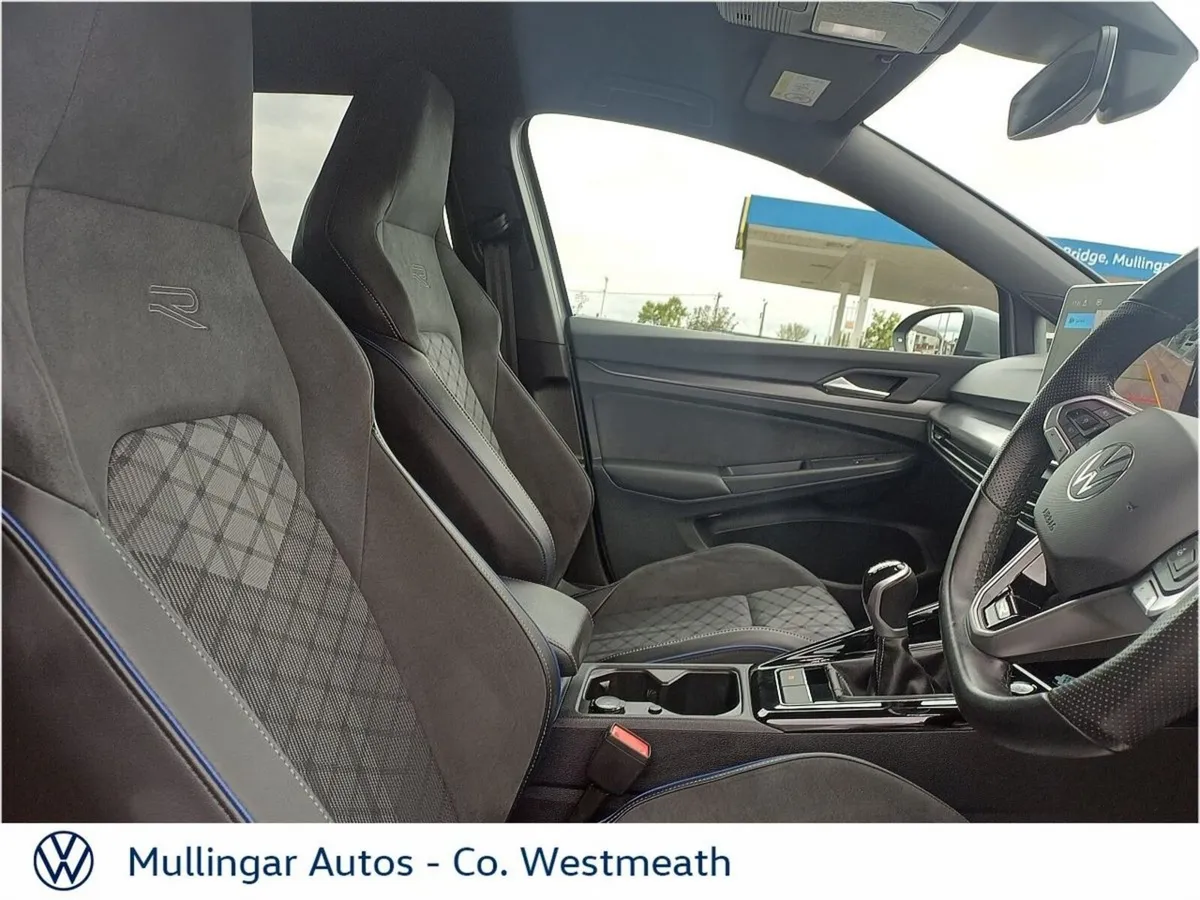 Volkswagen Golf Estate, Petrol, 2024, Grey