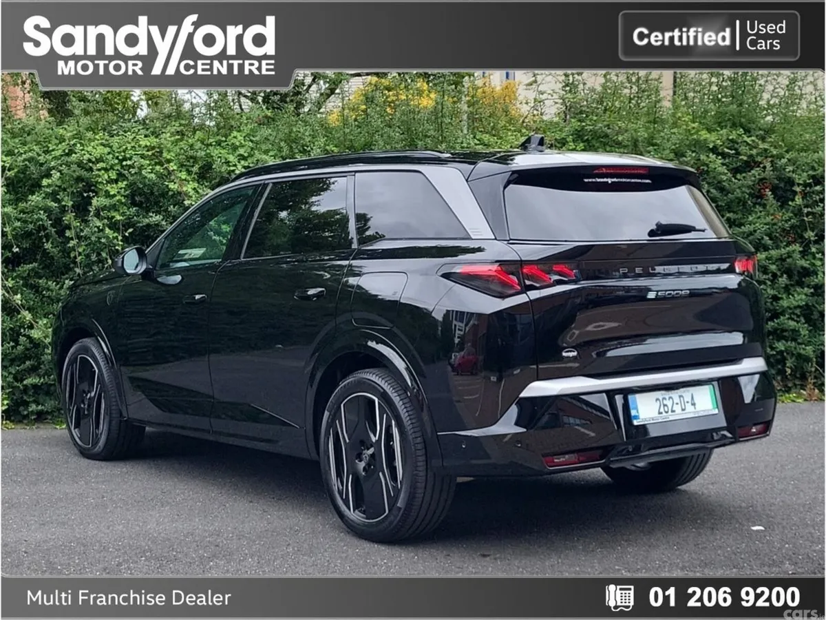 Peugeot 5008 SUV, Electric, 2026, Black