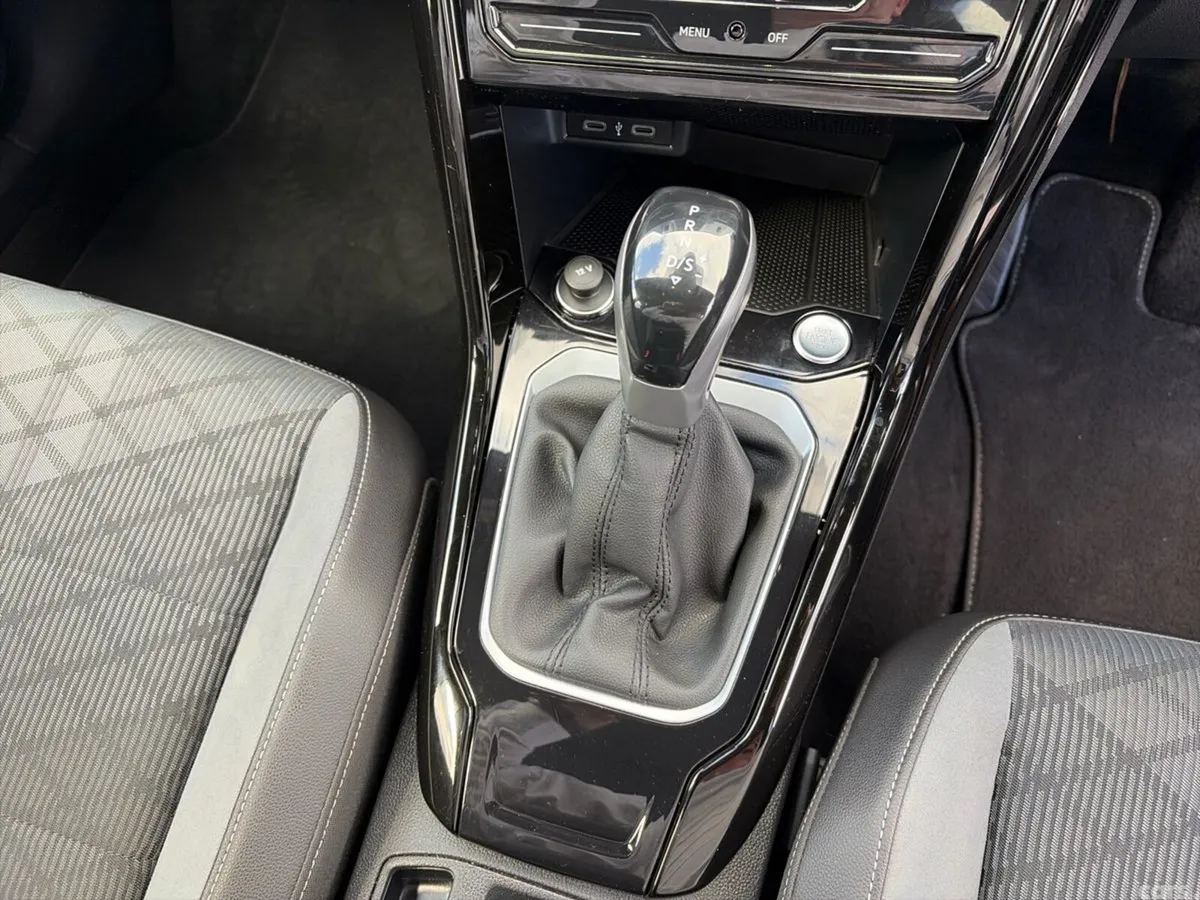 Volkswagen T-Roc SUV, Petrol, 2023, Grey