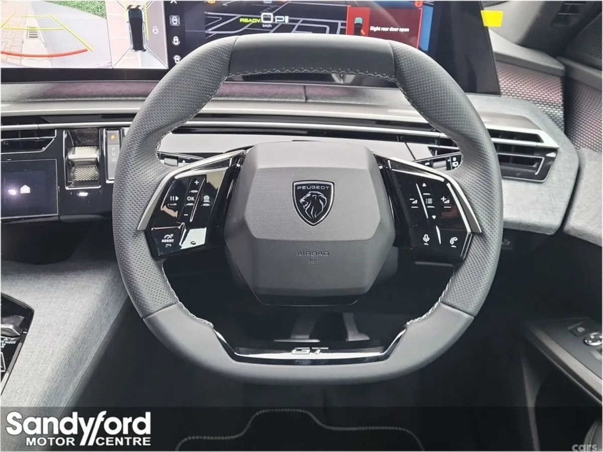Peugeot 5008 SUV, Electric, 2026, Black