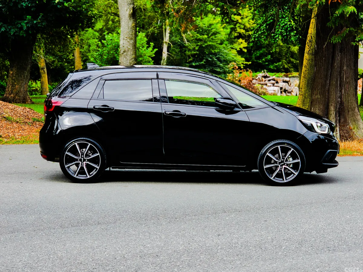 Honda Fit Hatchback, Petrol Hybrid, 2021, Black