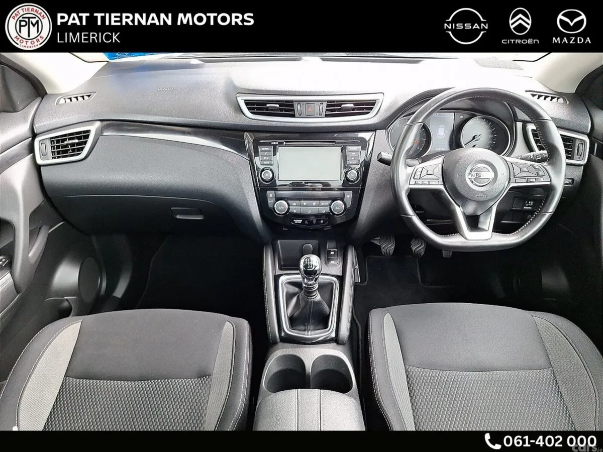 Nissan Qashqai MPV, Petrol, 2020, Black