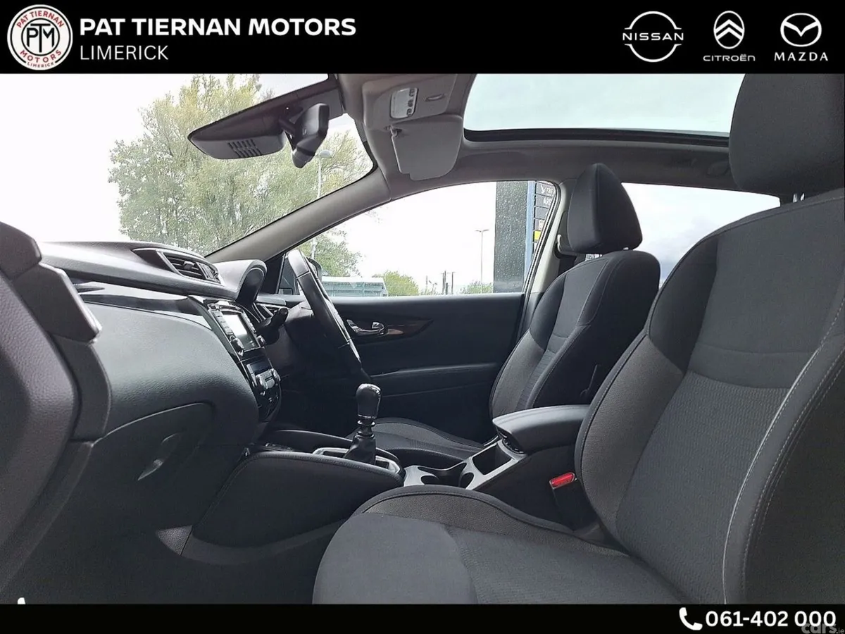 Nissan Qashqai MPV, Petrol, 2020, Black