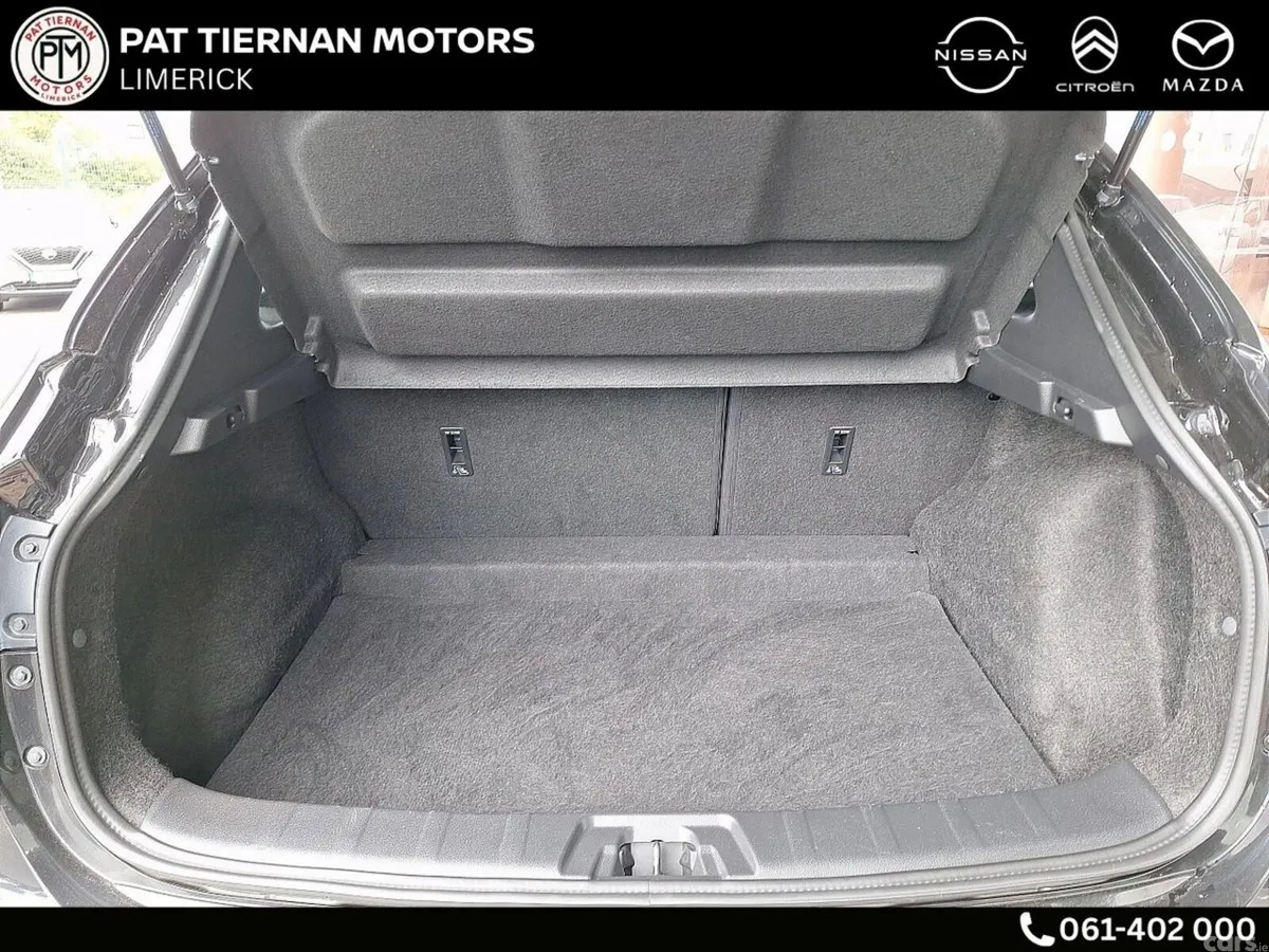 Nissan Qashqai MPV, Petrol, 2020, Black