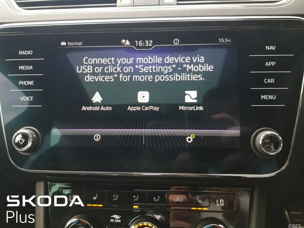 Skoda Superb Saloon, Diesel, 2024, Black