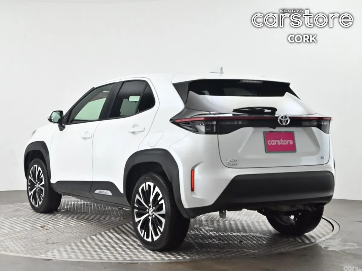 Toyota Yaris Cross SUV, Petrol Hybrid, 2025, White