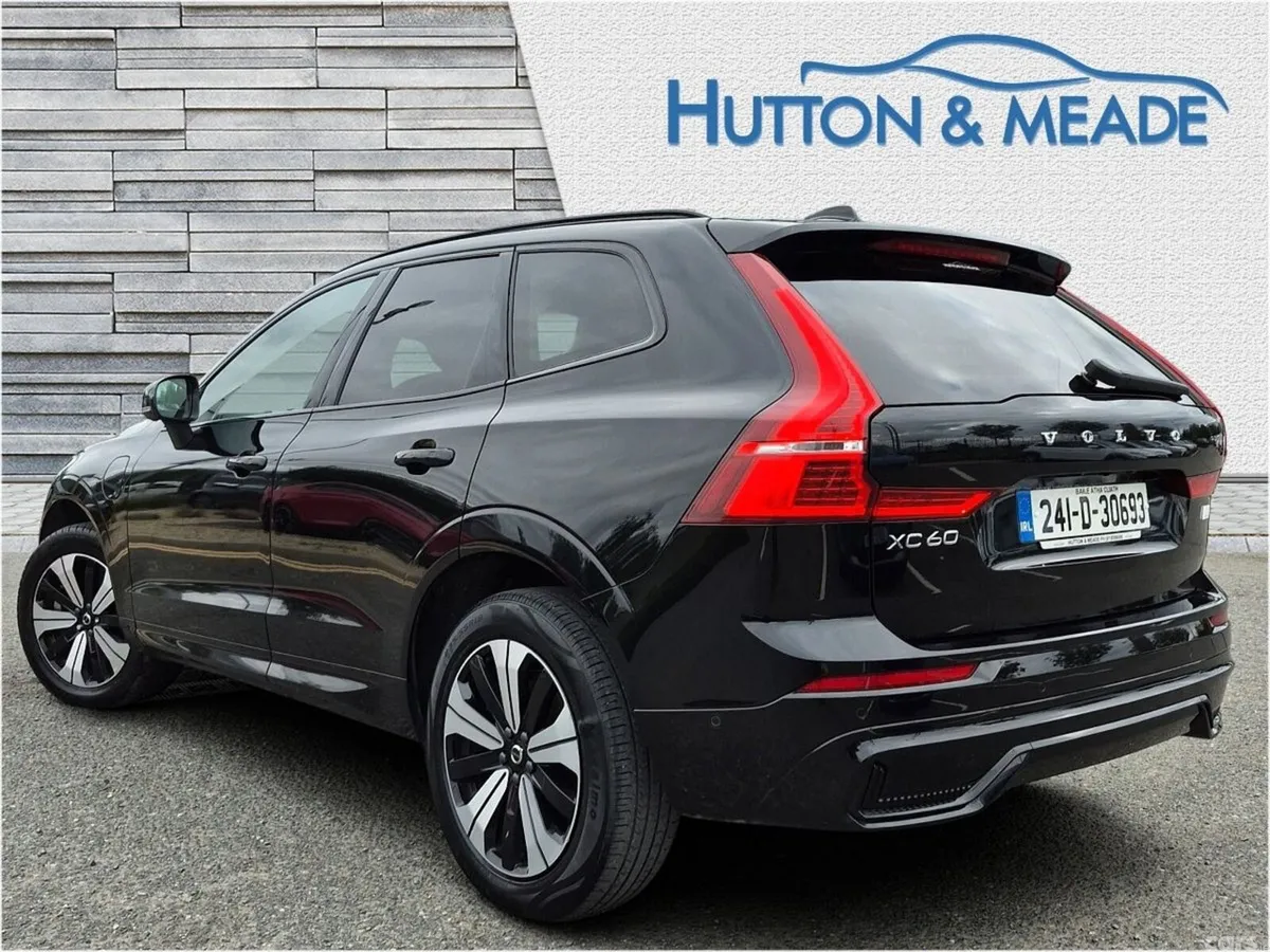 Volvo XC60 SUV, Petrol Plug-in Hybrid, 2024, Black