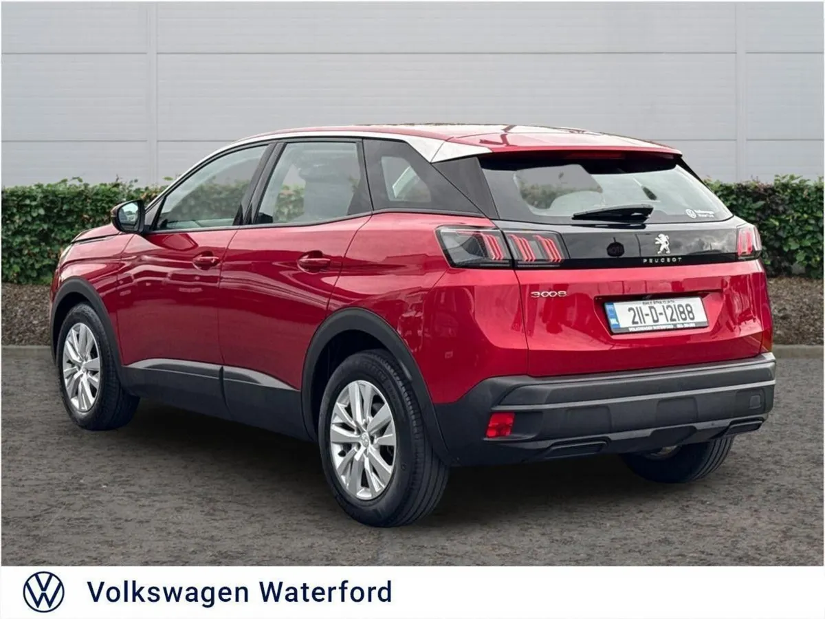 Peugeot 3008 MPV, Diesel, 2021, Red