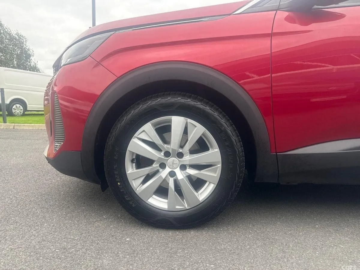 Peugeot 3008 MPV, Diesel, 2021, Red