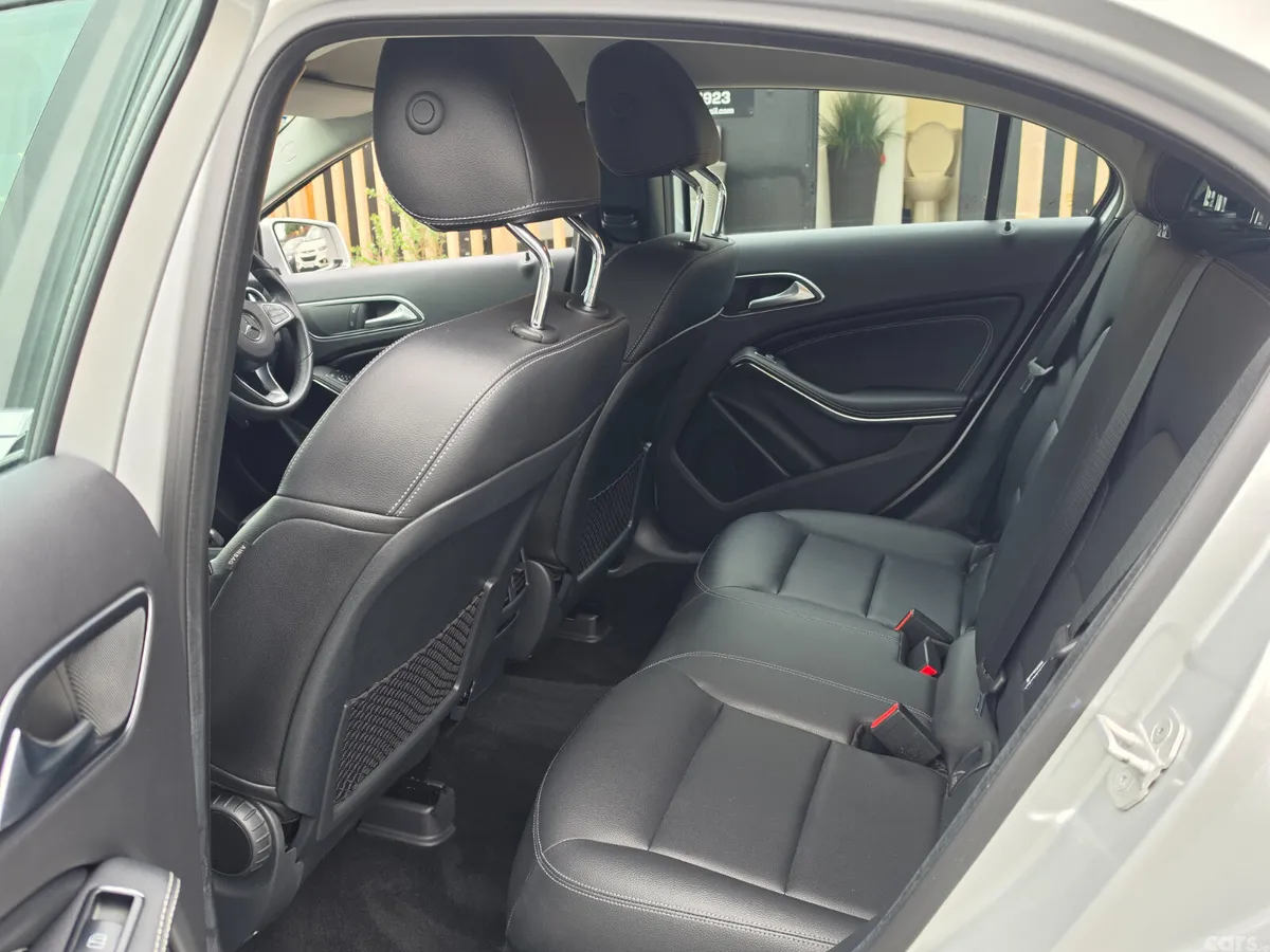 Mercedes-Benz A-Class Hatchback, Diesel, 2017, Silver