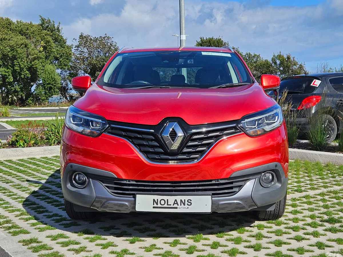 Renault Kadjar SUV, Petrol, 2018, Red