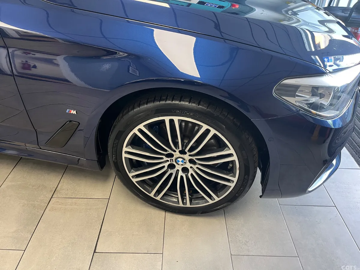 BMW 5-Series Saloon, Petrol Hybrid, 2017, Blue