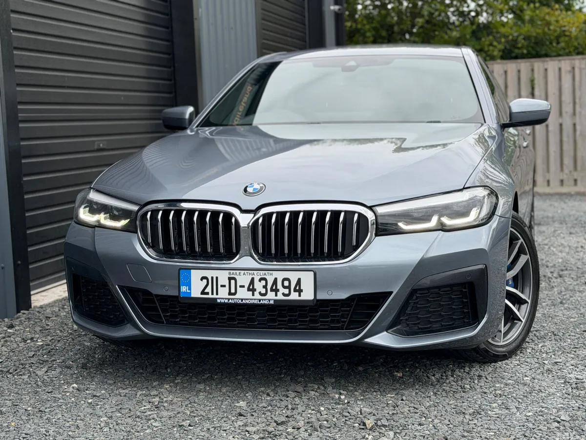 BMW 5-Series Saloon, Petrol Hybrid, 2021, Blue