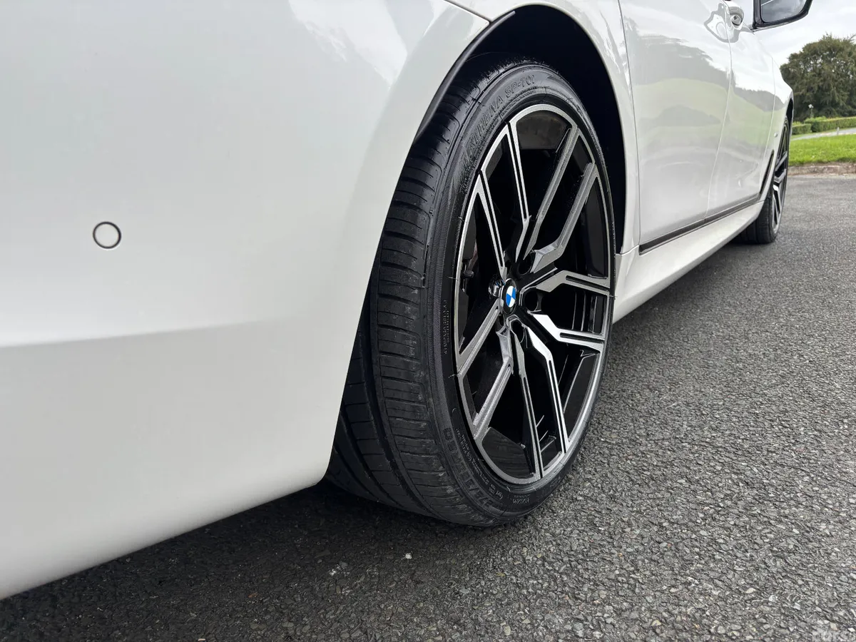 BMW 7-Series Saloon, Petrol Plug-in Hybrid, 2018, White