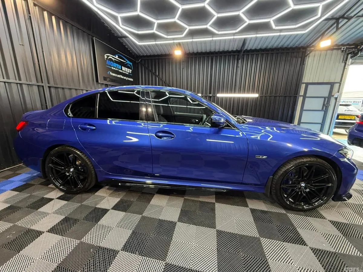 BMW 3-Series Saloon, Petrol Hybrid, 2022, Blue