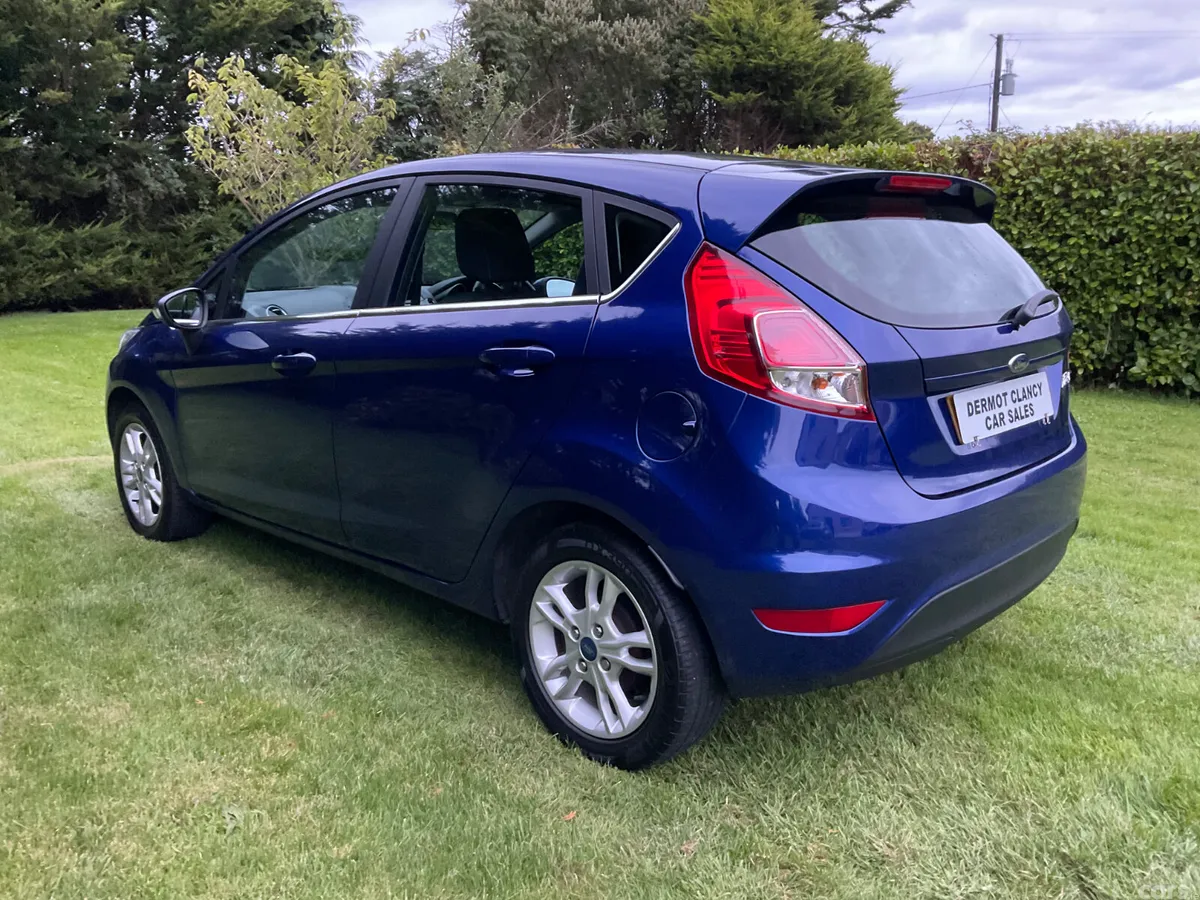 Ford Fiesta Hatchback, Petrol, 2017, Blue