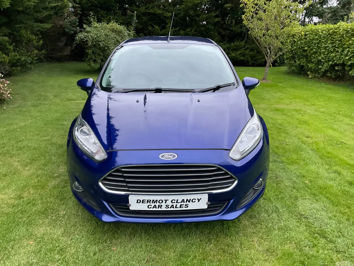 Ford Fiesta Hatchback, Petrol, 2017, Blue