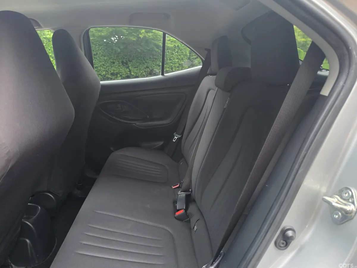 Toyota Yaris Cross Estate, Petrol Hybrid, 2021, Silver