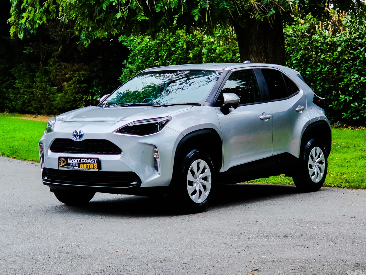 Toyota Yaris Cross Estate, Petrol Hybrid, 2021, Silver