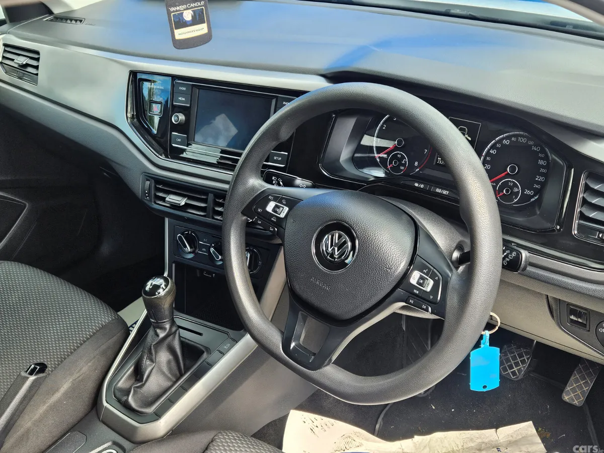 Volkswagen Polo Hatchback, Petrol, 2018, White