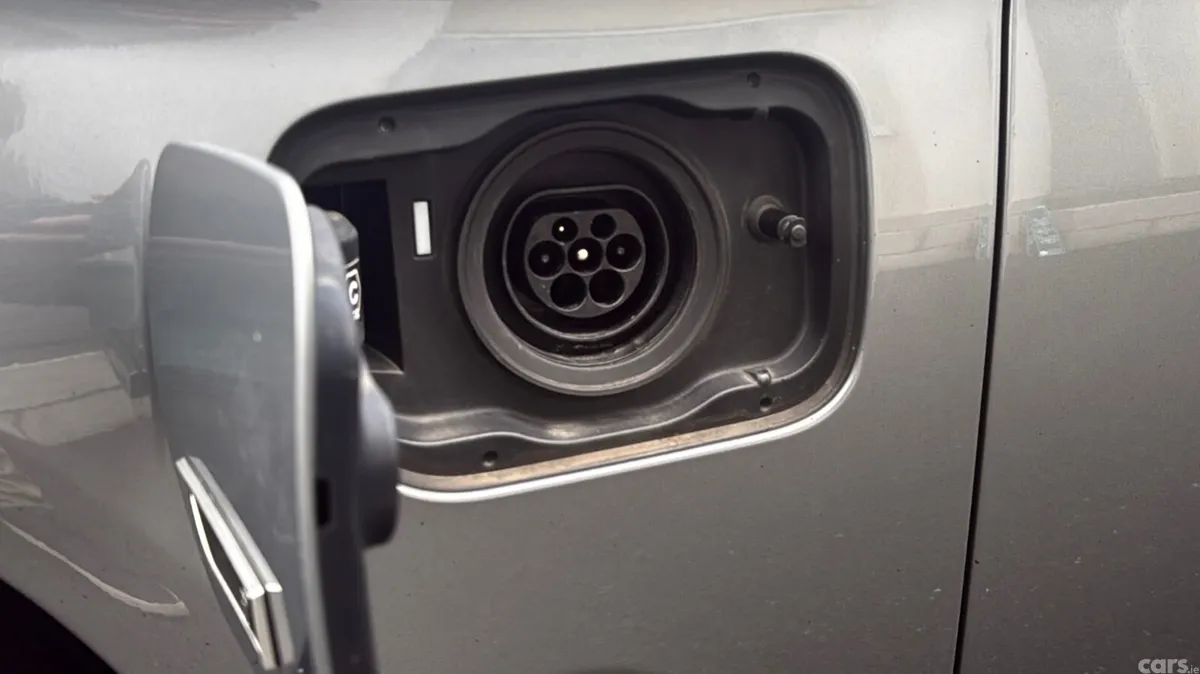 BMW 5-Series Saloon, Petrol Plug-in Hybrid, 2022, Grey