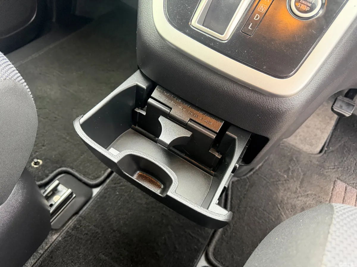 Nissan Serena MPV, Petrol Hybrid, 2019, Blue