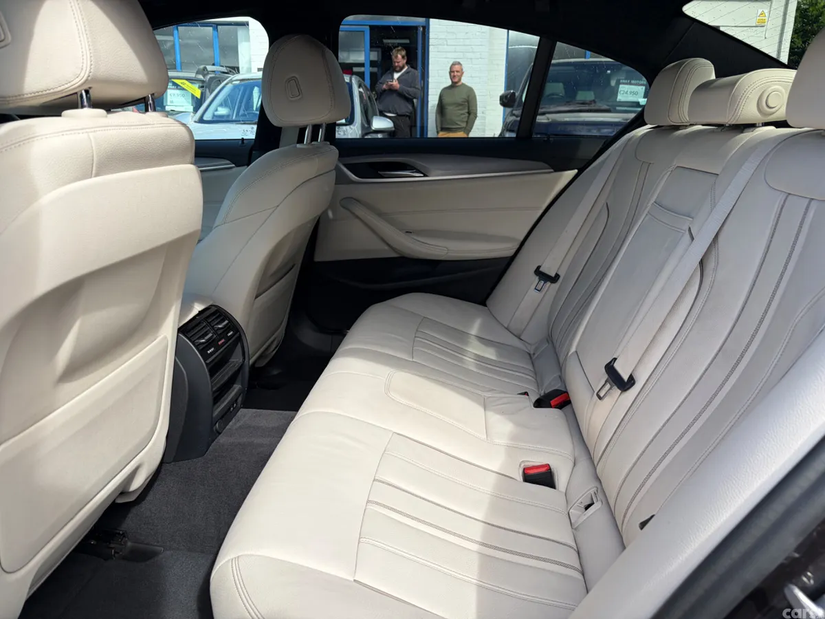 BMW 5-Series Saloon, Petrol Plug-in Hybrid, 2020, Grey