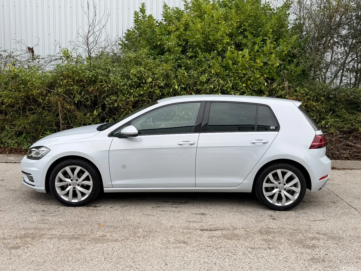 Volkswagen Golf Hatchback, Petrol, 2018, White