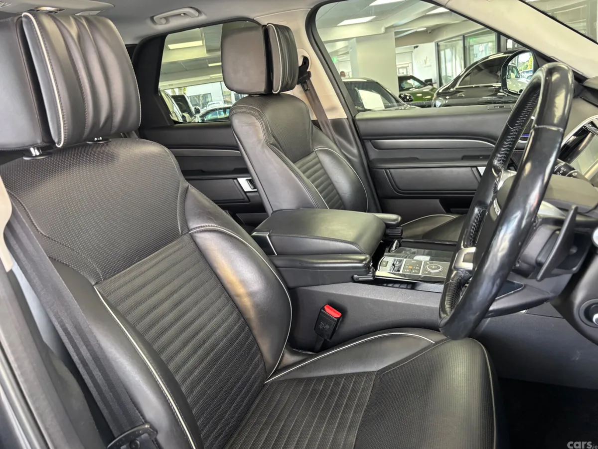 Land Rover Discovery SUV, Diesel, 2018, Grey