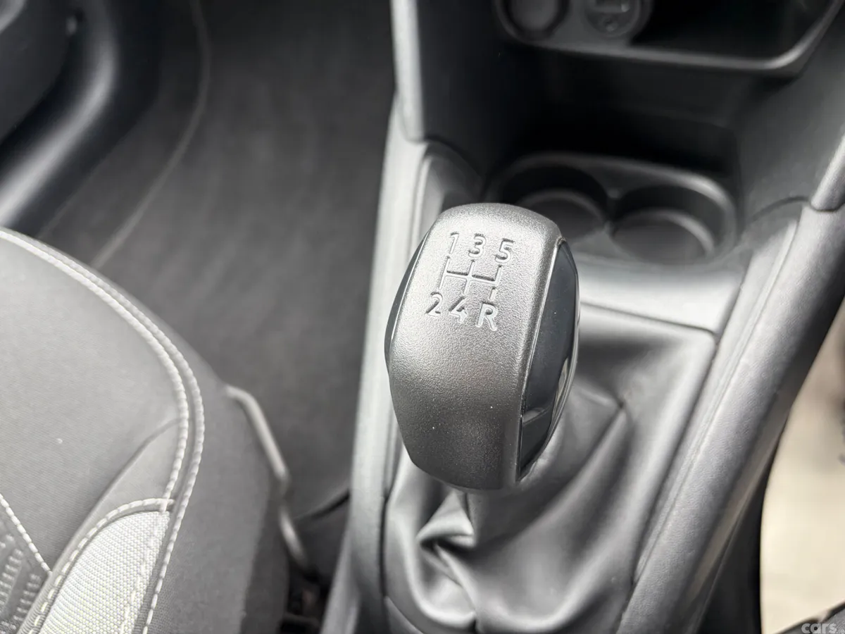 Peugeot 208 Hatchback, Diesel, 2017, Grey