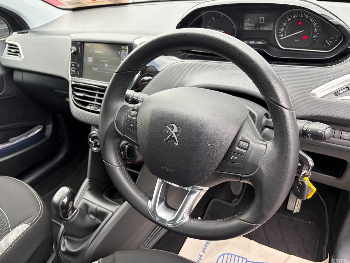 Peugeot 208 Hatchback, Diesel, 2017, Grey