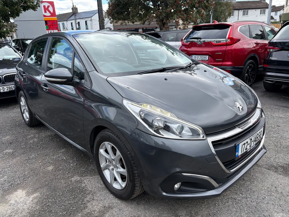 Peugeot 208 Hatchback, Diesel, 2017, Grey